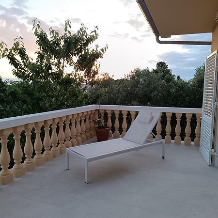 Apartman Haus Maja Banjol Екстериор снимка