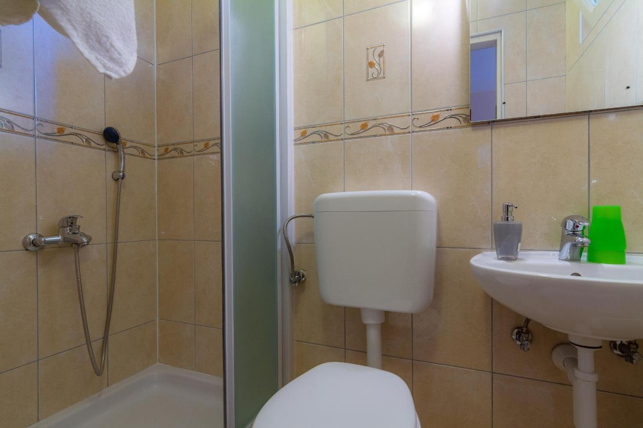 Apartman Haus Maja Banjol Екстериор снимка