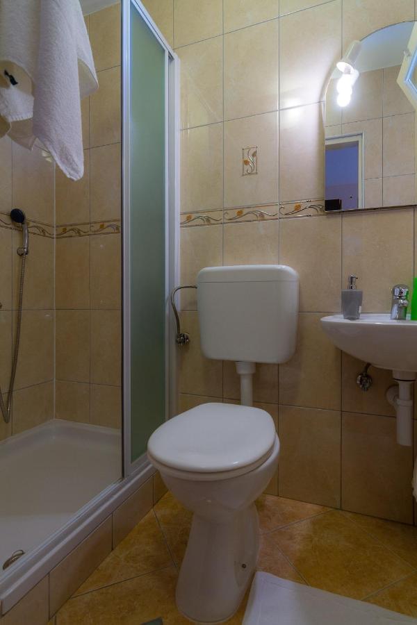 Apartman Haus Maja Banjol Екстериор снимка