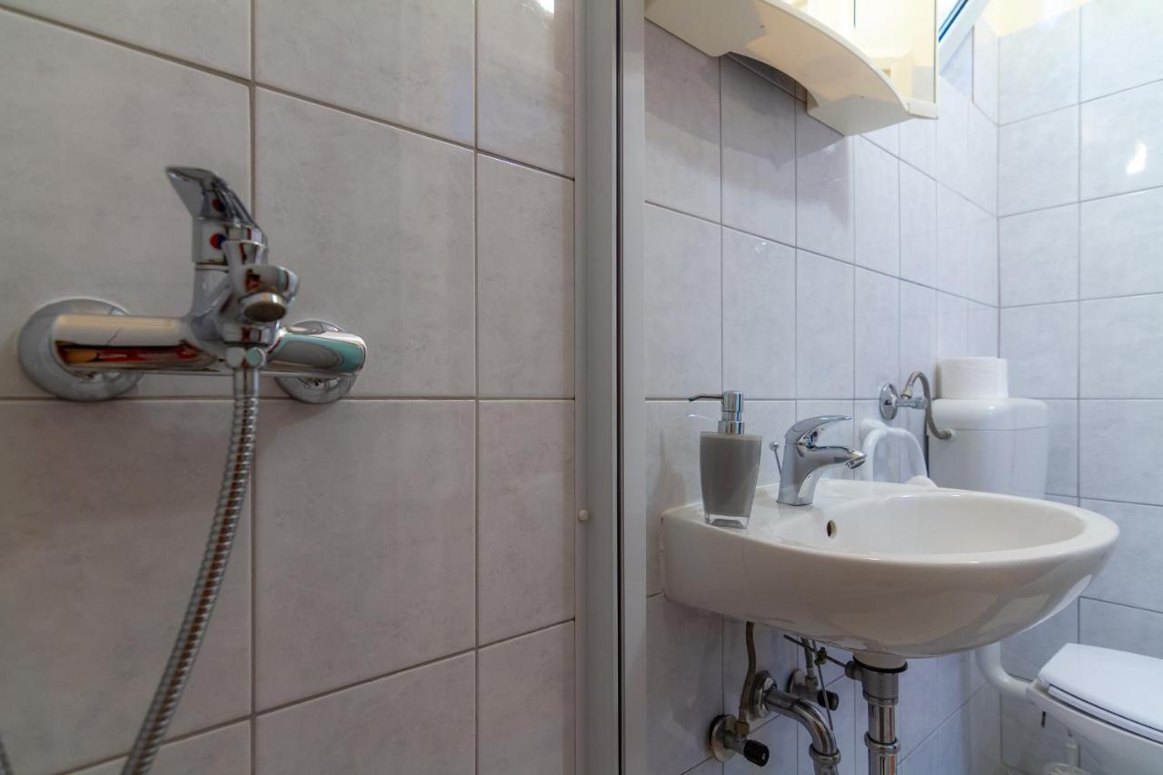 Apartman Haus Maja Banjol Екстериор снимка