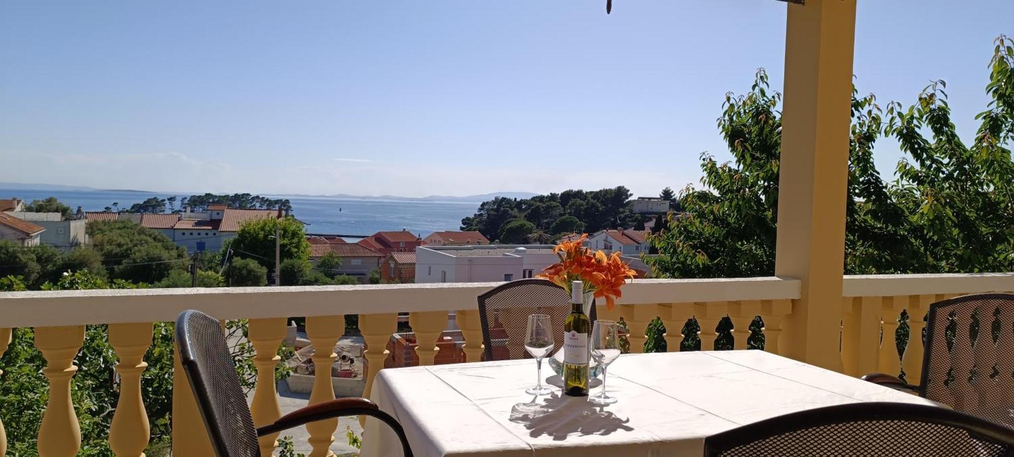 Apartman Haus Maja Banjol Екстериор снимка