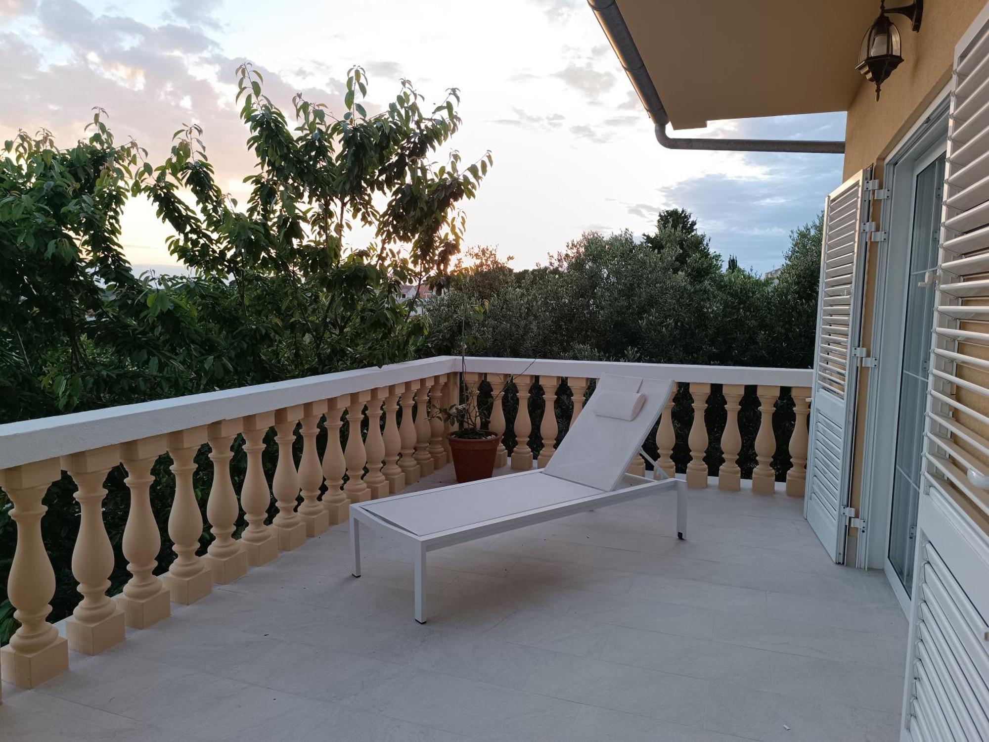 Apartman Haus Maja Banjol Екстериор снимка