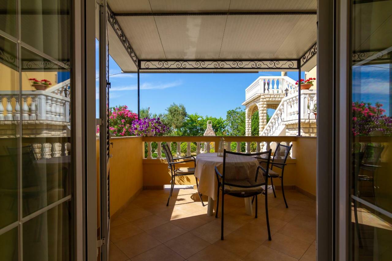 Apartman Haus Maja Banjol Екстериор снимка
