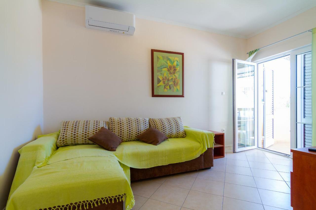 Apartman Haus Maja Banjol Екстериор снимка